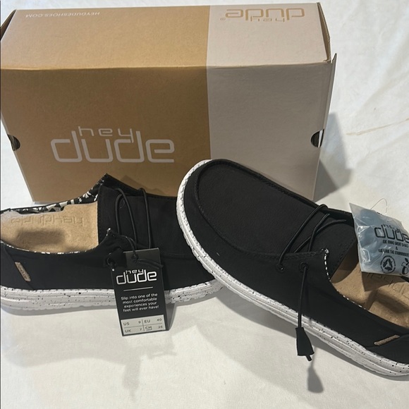 Hey Dude Shoes - Hey Dude Wendy black Odyssey Loafers Slip-Ons Casual Comfort Size 9 New